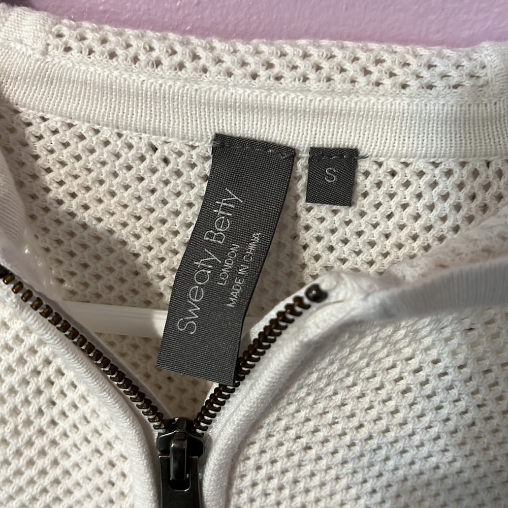Sweaty Betty London Moto Mesh Hooded Zip up Jacket - Picture 2 of 13